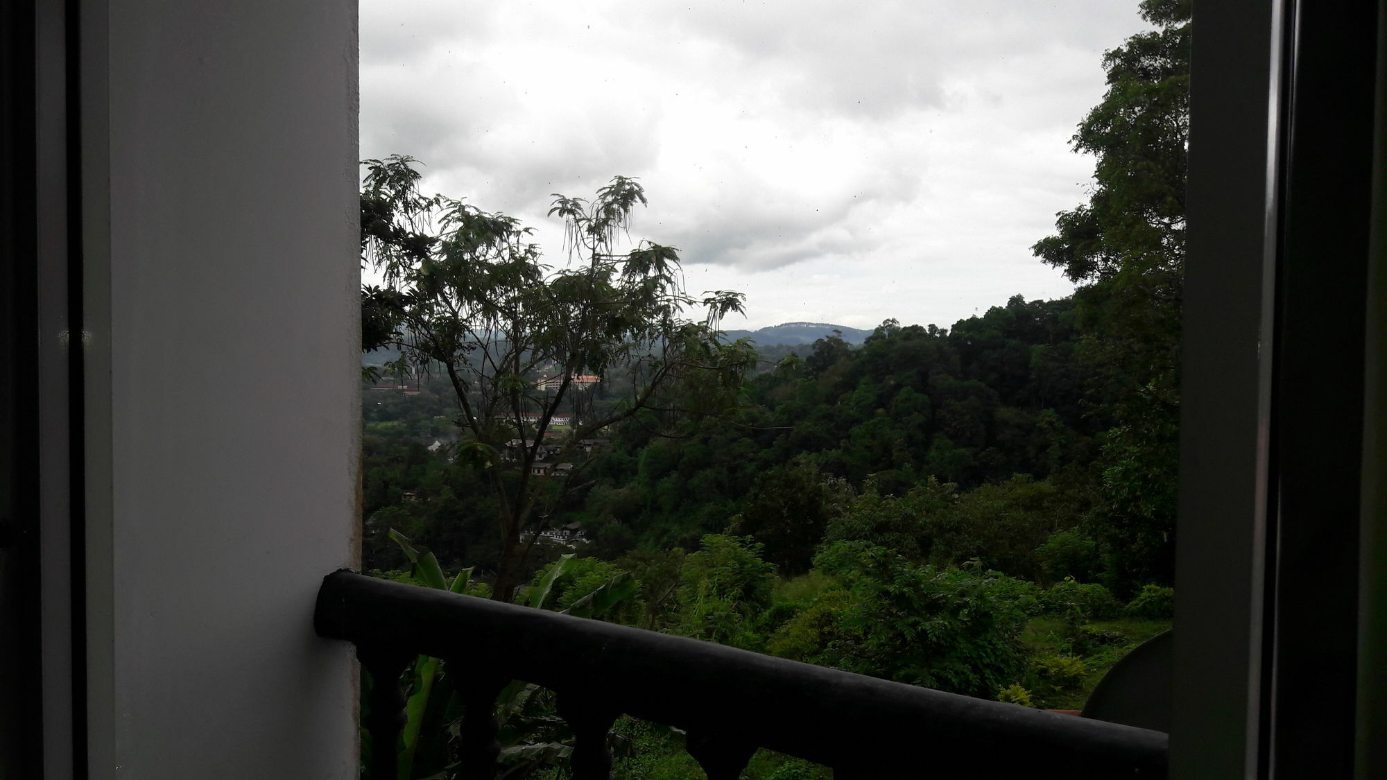 Oyo 441 Kandy Hill Bungalow Экстерьер фото